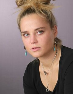 aaa web 2 sarah img_2146_bearbneu